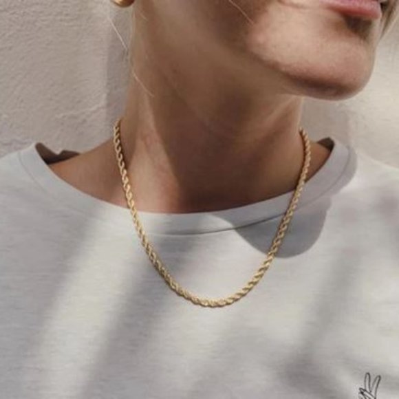 Gold Tone Rope Chain/ Necklace - Picture 2 of 2